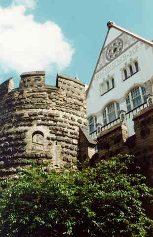 Ворота Sterntor (13 век) Ворота Sterntor (13 век)