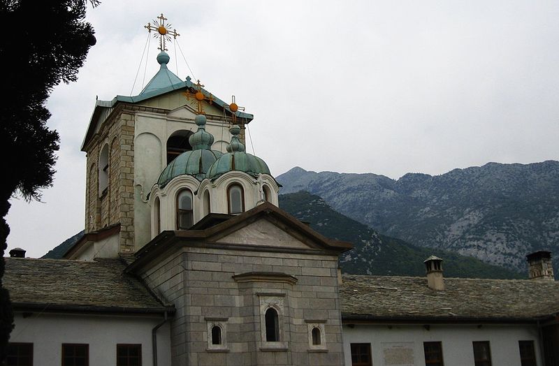 Вид на гору Афон из румынского скита Продромос Вид на гору Афон из румынского скита Продромос