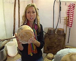 Овечье молоко идет на изготовление сыра Овечье молоко идет на изготовление сыра