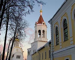 Восстановлением настоящих памятников во Владимире занимаются сотрудники научно-реставрационной мастерской. Восстановлением настоящих памятников во Владимире занимаются сотрудники научно-реставрационной мастерской.