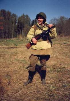 Боец Красной армии: спортсменка, комсомолка и просто симпатичная девчонка. Боец Красной армии: спортсменка, комсомолка и просто симпатичная девчонка.