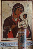 Старинная красота замерла здесь повсюду - в иконах древних мастеров, в деревянной скульптуре, во всемирно известных памятниках зодчества Старинная красота замерла здесь повсюду - в иконах древних мастеров, в деревянной скульптуре, во всемирно известных памятниках зодчества