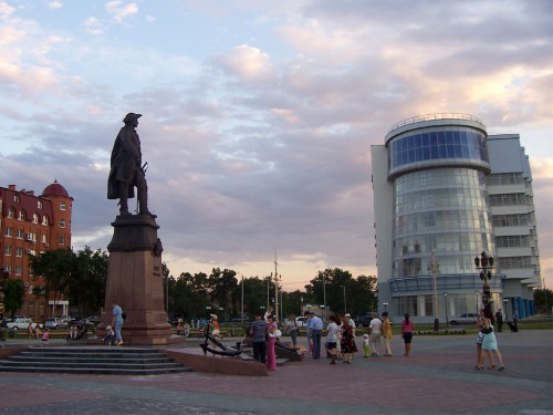 Астрахань. Памятник Петру Астрахань. Памятник Петру