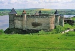 Карпаты представляют собой регион, интересный и значительный своей культурой, этносом, традициями Карпаты представляют собой регион, интересный и значительный своей культурой, этносом, традициями