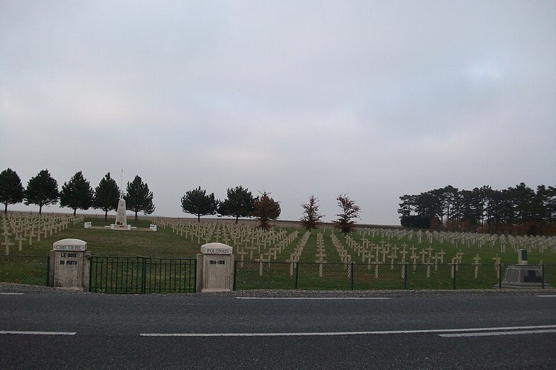 Bois du Puits cemetery