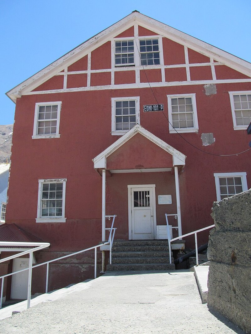 EDNI-101-P Payroll office building