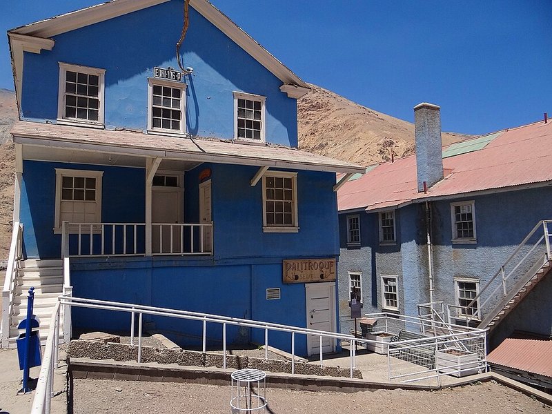 EDNI-106-P Public institutions building