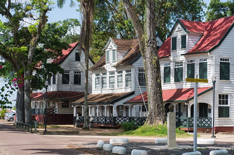 Исторический внутренний город Парамарибо