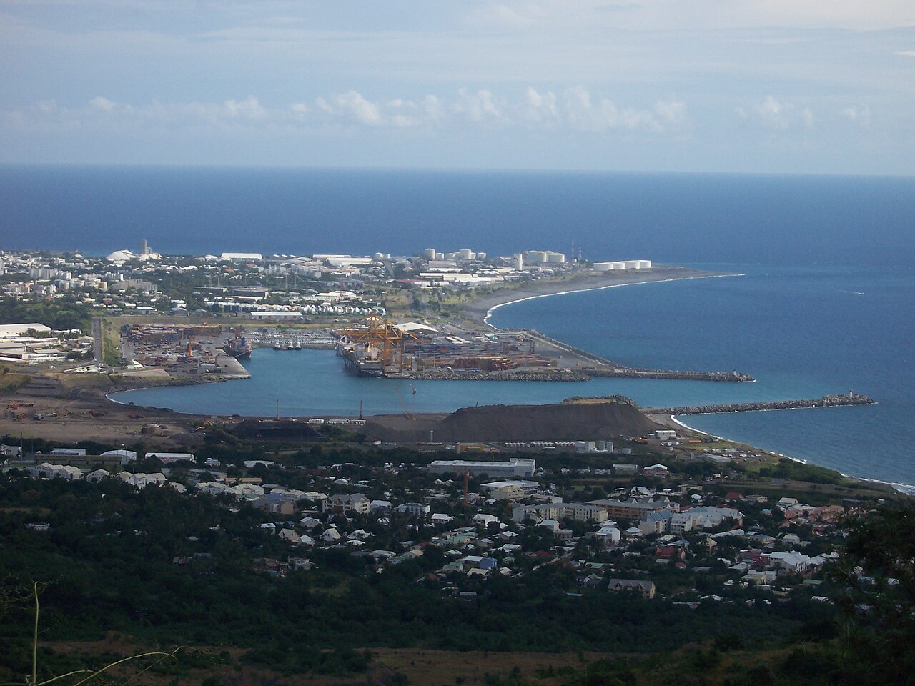 Le Port (Reunion)