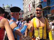 Гей-туристы на 30% щедрее гетеросексуальных собратьев