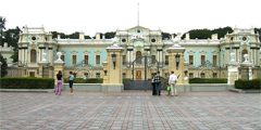 Мариинский дворец в Киеве откроют для туристов