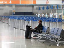 Около ста россиян застряли в Афинах из-за забастовки авиадиспетчеров