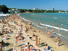 В Анапе все строительство встало до осени, чтобы не распугать шумом курортников