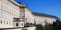 Туристы в Праге могут посетить правительственные здания
