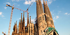 Испанская интеллигенция просит не достраивать собор Sagrada Familia
