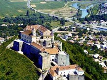 Украинцы встревожены: русские скупают места в отелях Закарпатья на Новый год