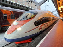 Жители деревень забрасывают \Сапсан\ камнями и грозятся перекрыть дорогу Москва-Петербург