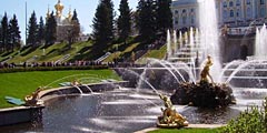 В Петергофе начинается летний сезон