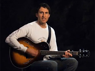 Канадский музыкант отомстил авиакомпании United