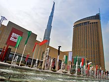 В Дубае дамам-шопоголикам прислуживают мужчины-модели