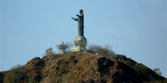 Самая высокая статуя Христа - теперь в Индонезии