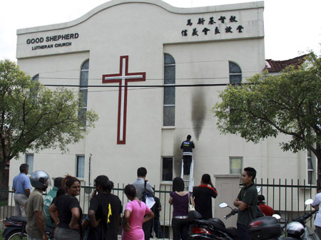 Турбизнес Малайзии оказался под угрозой после поджогов храмов