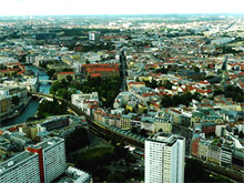 В Берлине предлагают ночные полеты над городом на самолете 1940-х годов