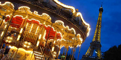 Новая карусель у Эйфелевой башни