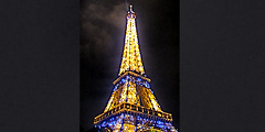 Изменен режим освещения Эйфелевой башни
