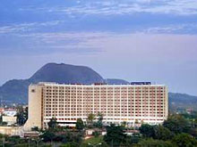 Туристку, укравшую из нигерийского отеля Hilton полотенца, приговорили к трем месяцам тюрьмы