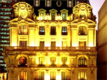 Отели класса \люкс\ отказываются от \звезд\, чтобы сократить расходы