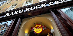 Прага готовится к официальному открытию Hard Rock Cafe