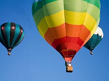 В ОАЭ разбились 14 воздухоплавателей: 2 туриста погибли