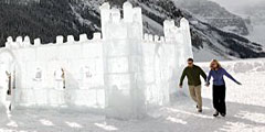 В Финляндии открылась снежная крепость с гостиницей