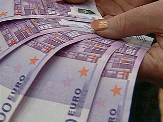 Россиянки шокировали итальянского официанта, оставив 4,2 тысячи евро \на чай\