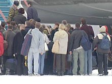 В \Домодедово\ пассажиры подрались с экипажем лайнера в ожидании вылета