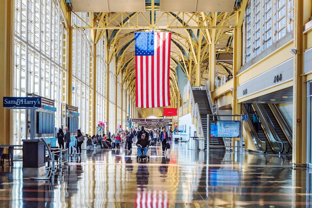 Хочешь в США? Готовь $15 000: Америка ужесточает визовые правила для 38 стран