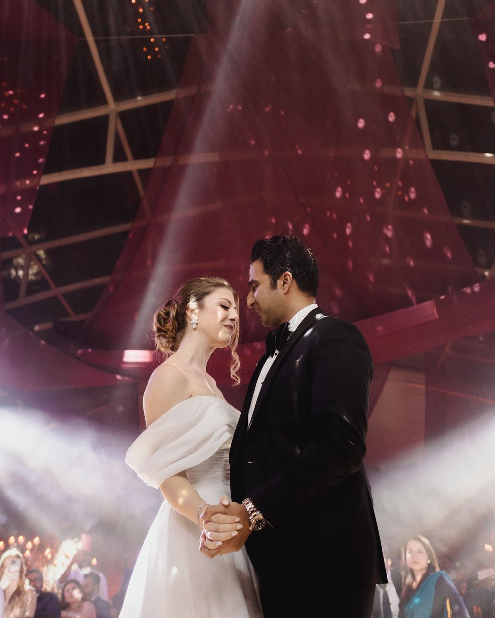 Свадьба в Марракеше: Как пара из Дубая устроила праздник в древнем дворце