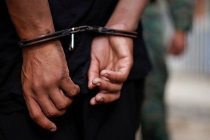 Вандал с ножом против истории: турист испортил древнейший храм Мальты