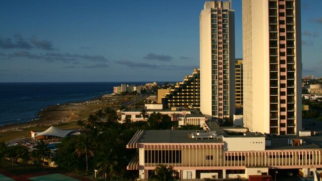 Куба в тупике: как российские туристы находят путь домой через третьи страны