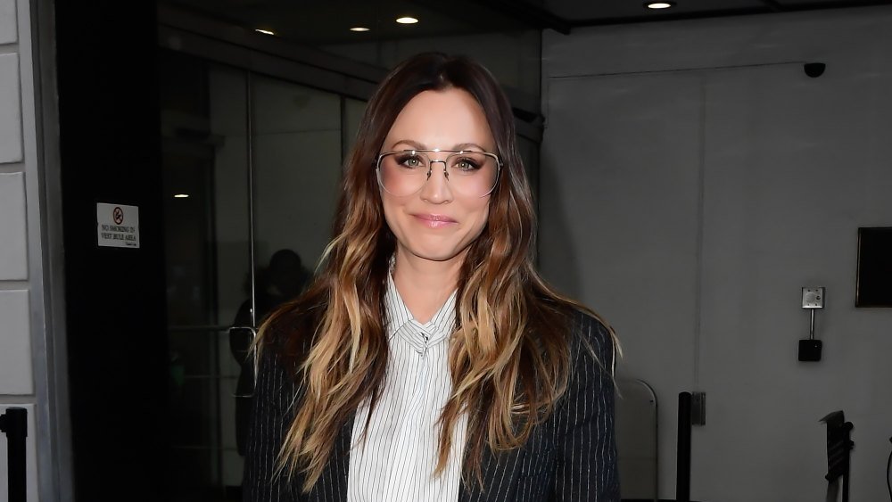 Секрет Кейли Куоко: как выйти из самолета со свежей кожей