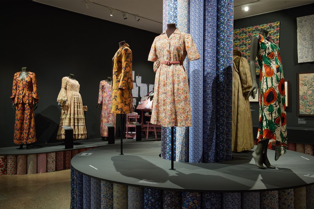 Гардероб истории: 10 модных выставок 2026 года, ради которых стоит отправиться в путешествие