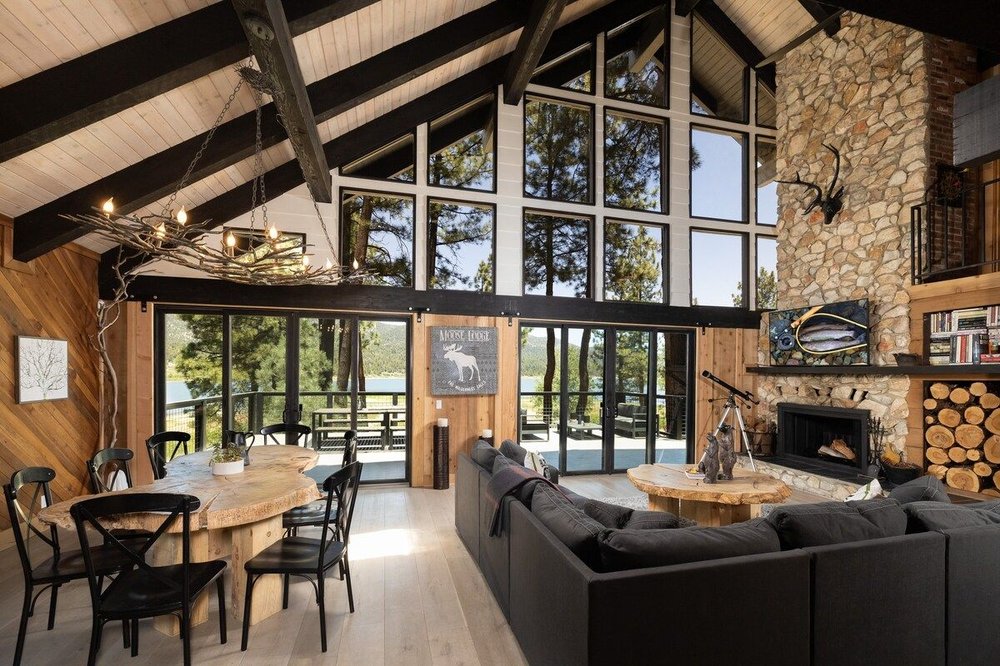 Забронируй лето: 25 домов у озера для идеального отдыха на воде