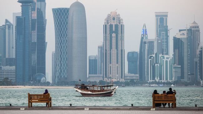 В порту Дохи: как власти Катара помогают российским туристам с застрявшего лайнера