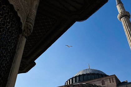 Куда уехали от зимы: россияне назвали самые популярные зарубежные направления