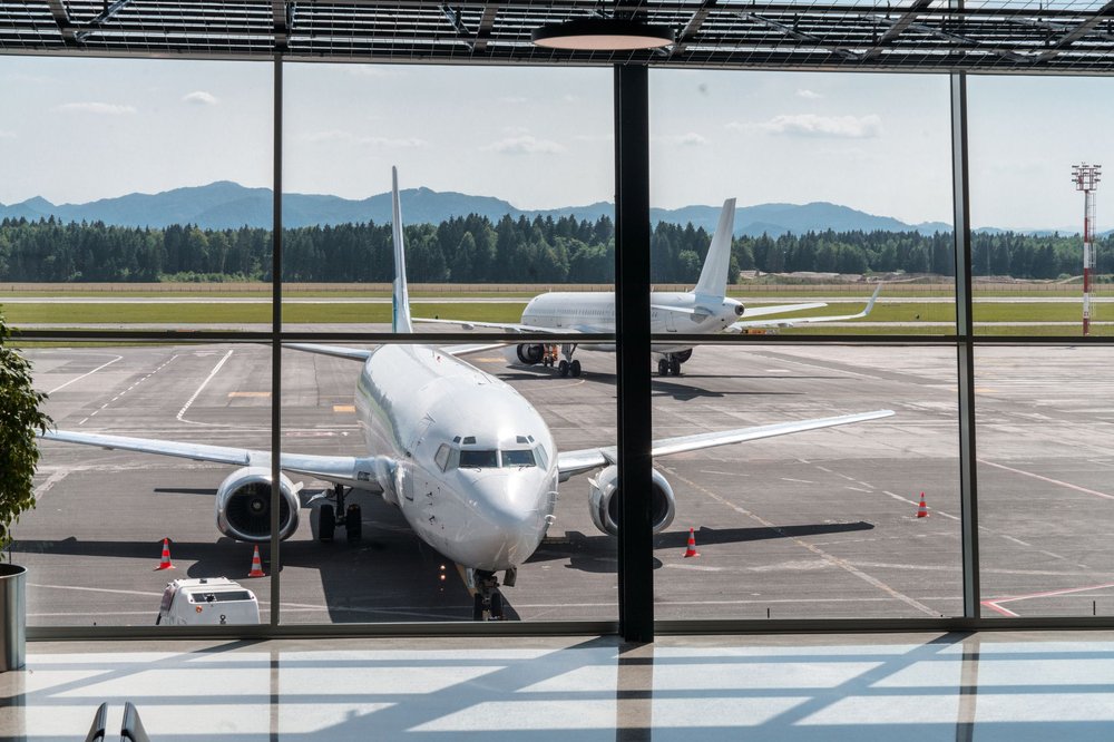 Самолет на радаре: как слежение за рейсами стало новой нормой для путешественников