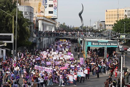 Цветы или феминизм? Как в Мексике превратили 8 марта в день протеста