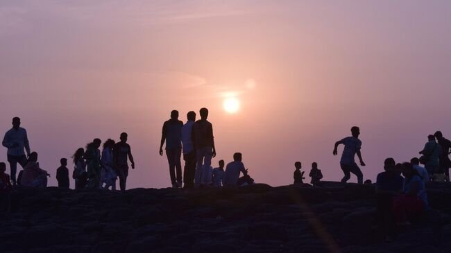 С кем мы на самом деле хотим путешествовать? Новое исследование раскрывает предпочтения россиян