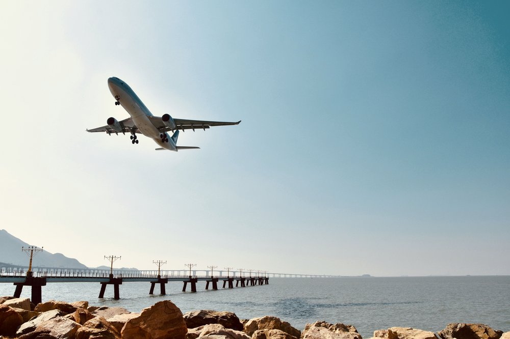 Когда мир за окном шатается: почему ваш личный эксперт по путешествиям бесценен