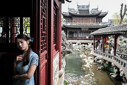 Китайские мошенники против туристов: как не стать жертвой уличных аферистов